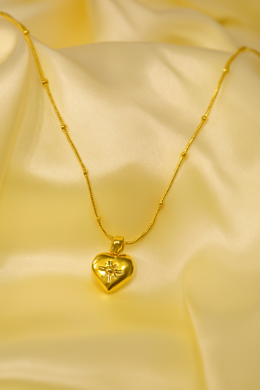 DIVYANA NECKLACE