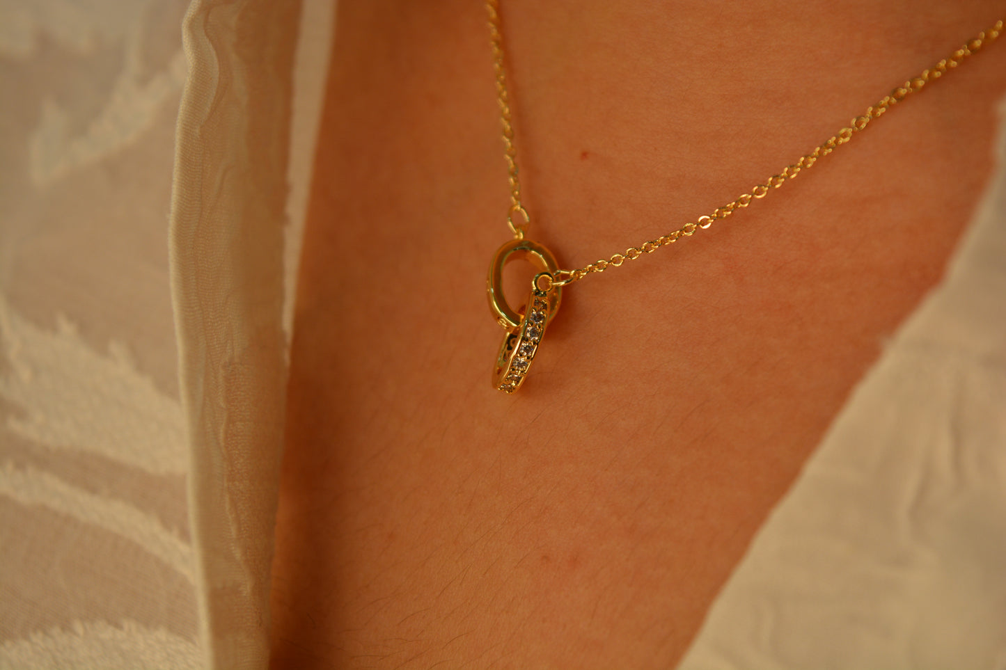 ETERNAL BOND NECKLACE