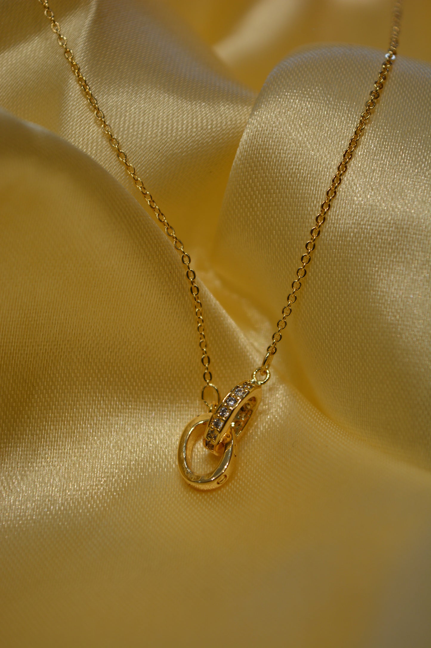 ETERNAL BOND NECKLACE