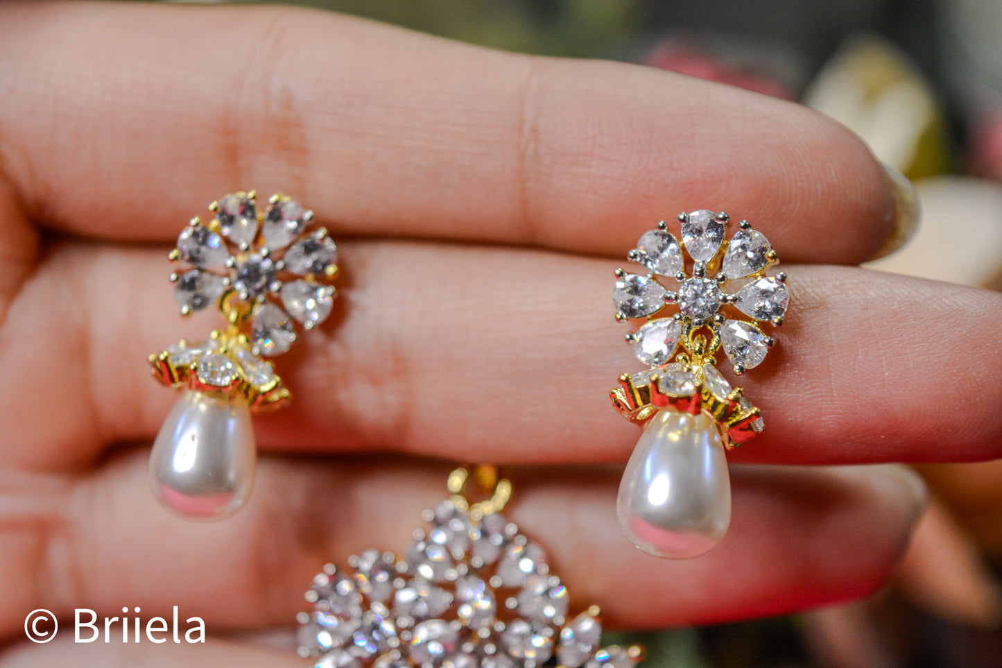 Morya Pendant Set