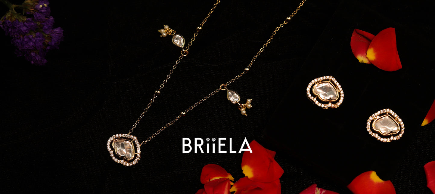 AAROHI PENDANT SET